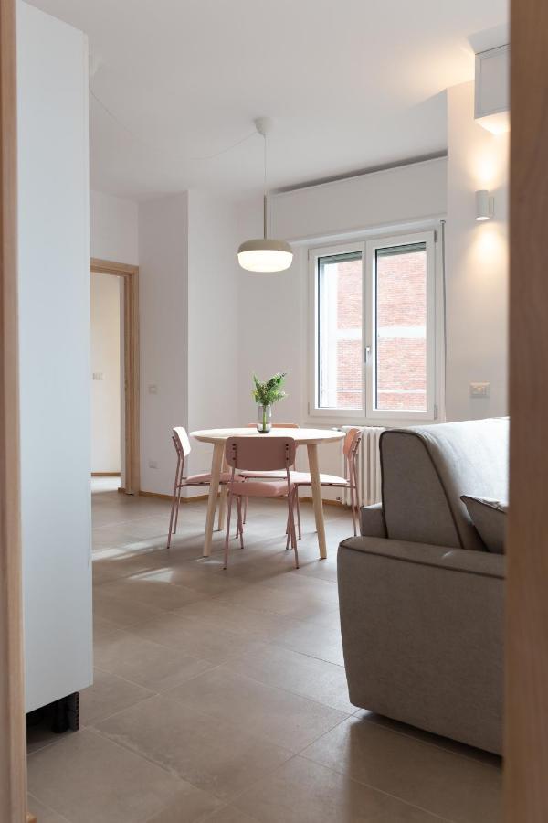 New Exclusive Melegnano Apartments- Near Train Station Extérieur photo