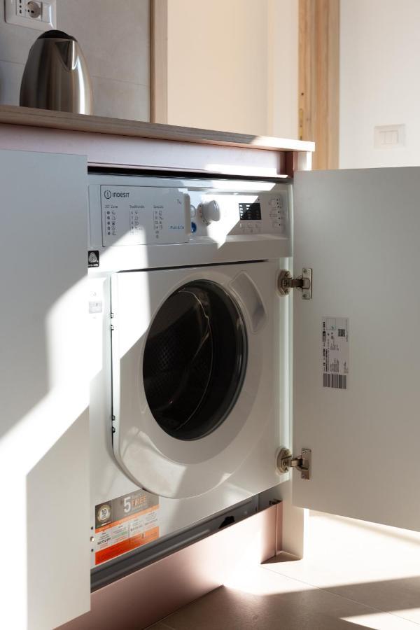 New Exclusive Melegnano Apartments- Near Train Station Extérieur photo